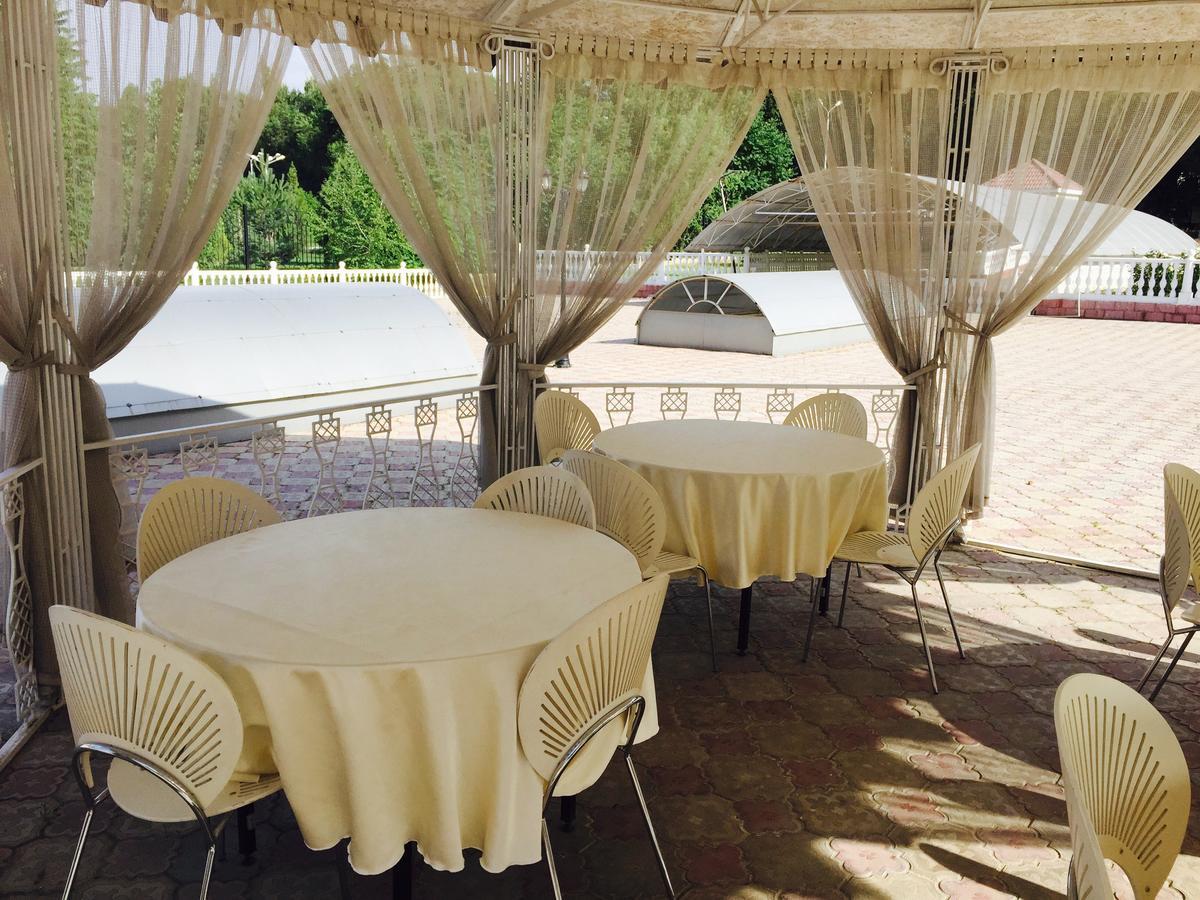 Hotel Ark Ms Taraz Εξωτερικό φωτογραφία