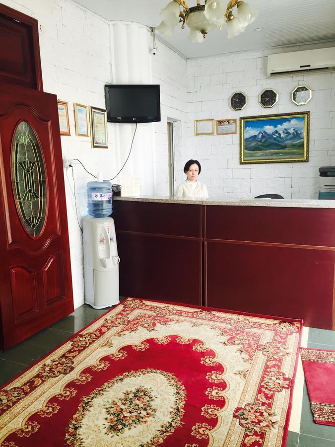 Hotel Ark Ms Taraz Εξωτερικό φωτογραφία