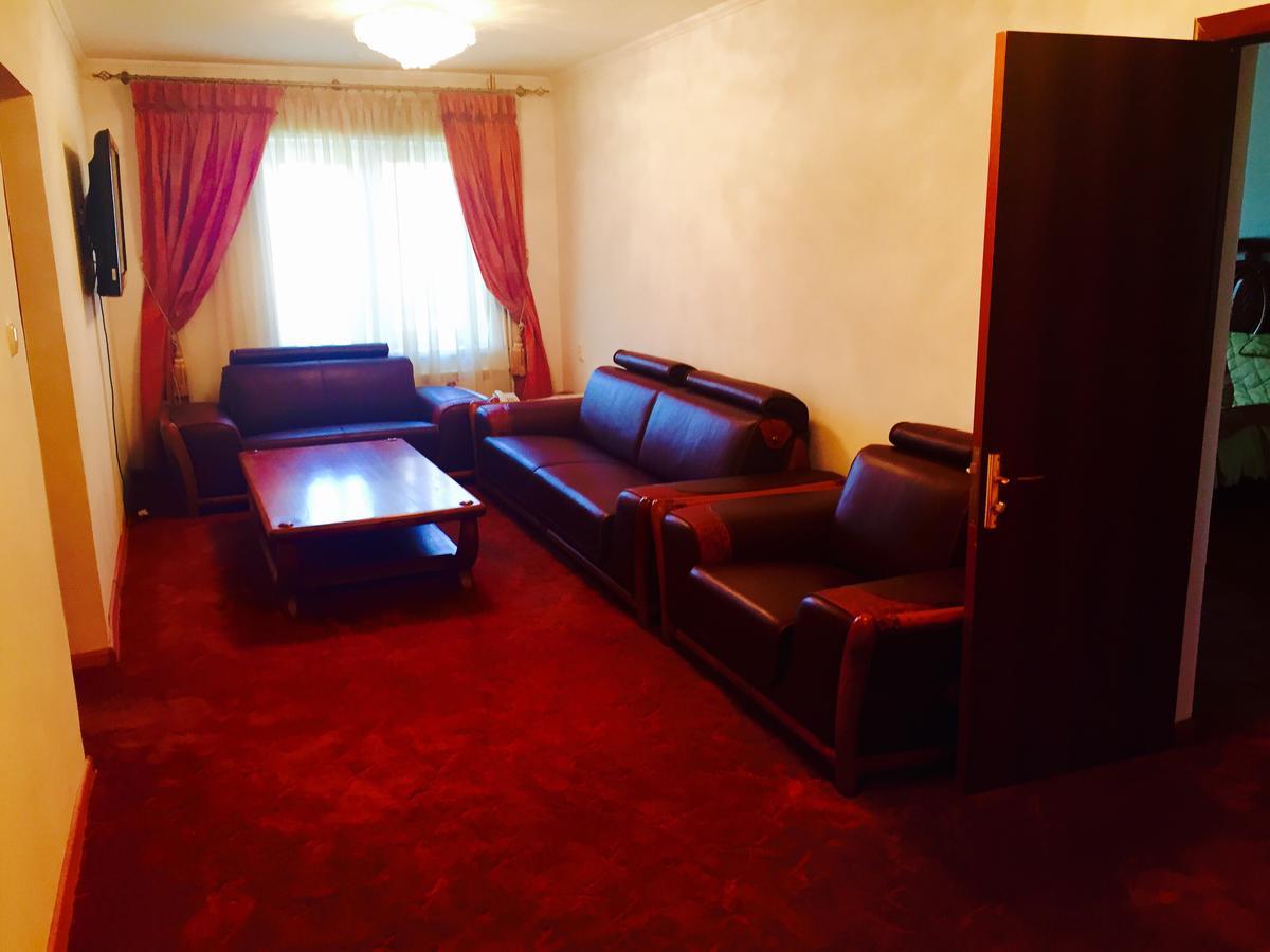 Hotel Ark Ms Taraz Εξωτερικό φωτογραφία
