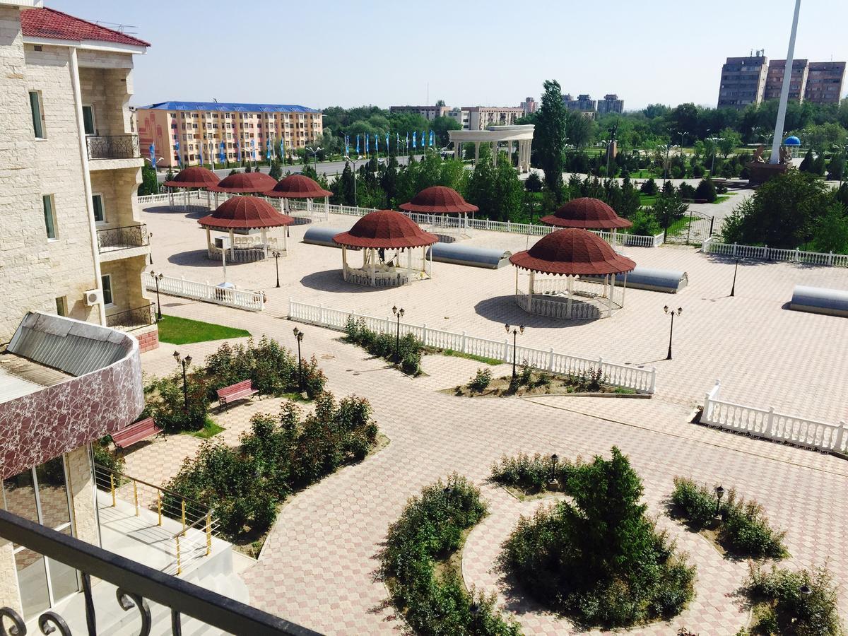 Hotel Ark Ms Taraz Εξωτερικό φωτογραφία