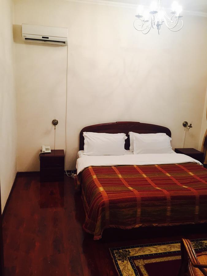 Hotel Ark Ms Taraz Εξωτερικό φωτογραφία