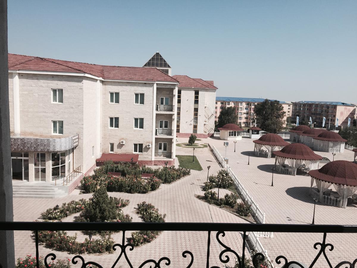 Hotel Ark Ms Taraz Εξωτερικό φωτογραφία