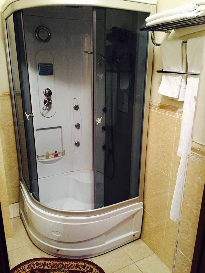 Hotel Ark Ms Taraz Εξωτερικό φωτογραφία