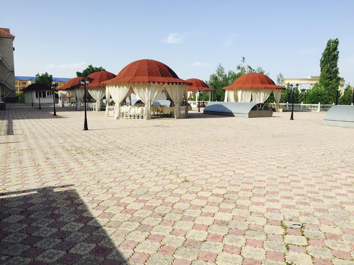 Hotel Ark Ms Taraz Εξωτερικό φωτογραφία