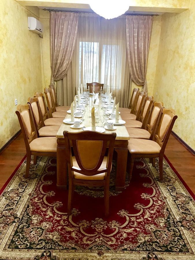 Hotel Ark Ms Taraz Εξωτερικό φωτογραφία